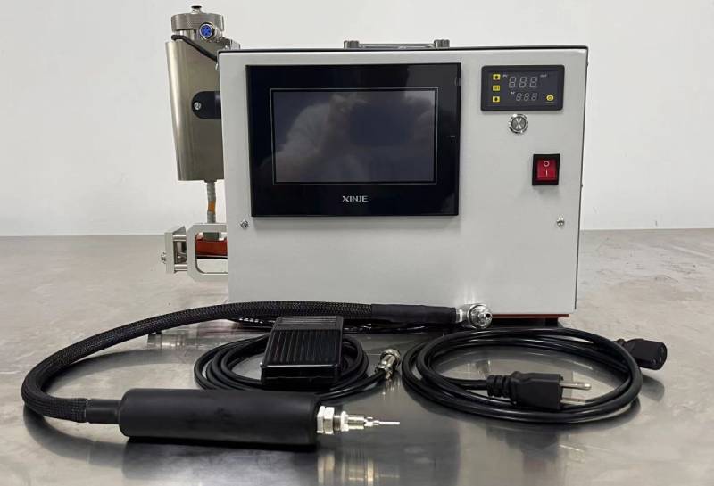 卓惟高精度注油機( ZW-100R ) 卓惟高精度注油機( ZW-100R )